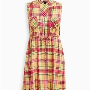 Torrid sz 3 Dress with front and side pockets.